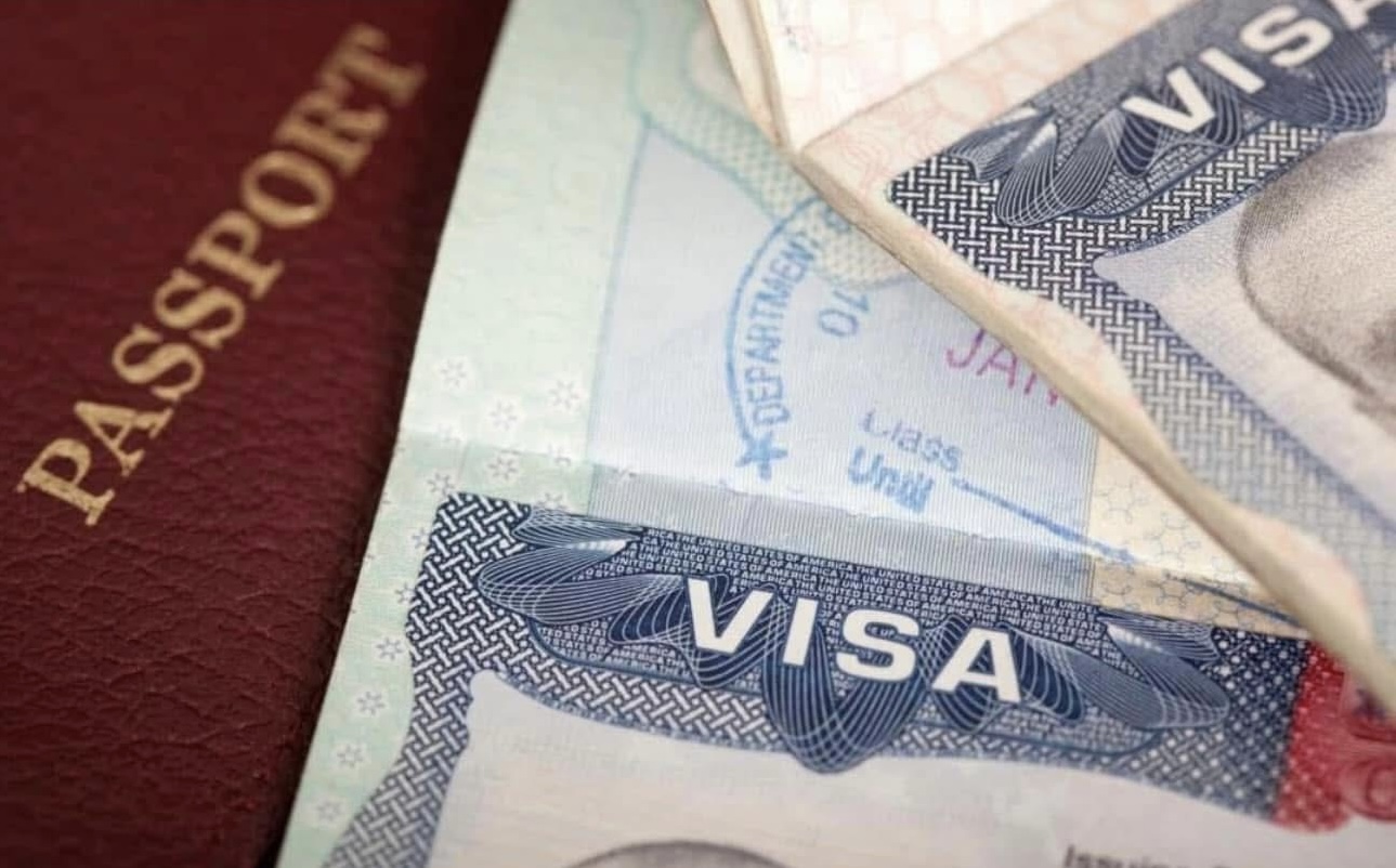 Rifiuto del visto — passaporto e documenti del visto